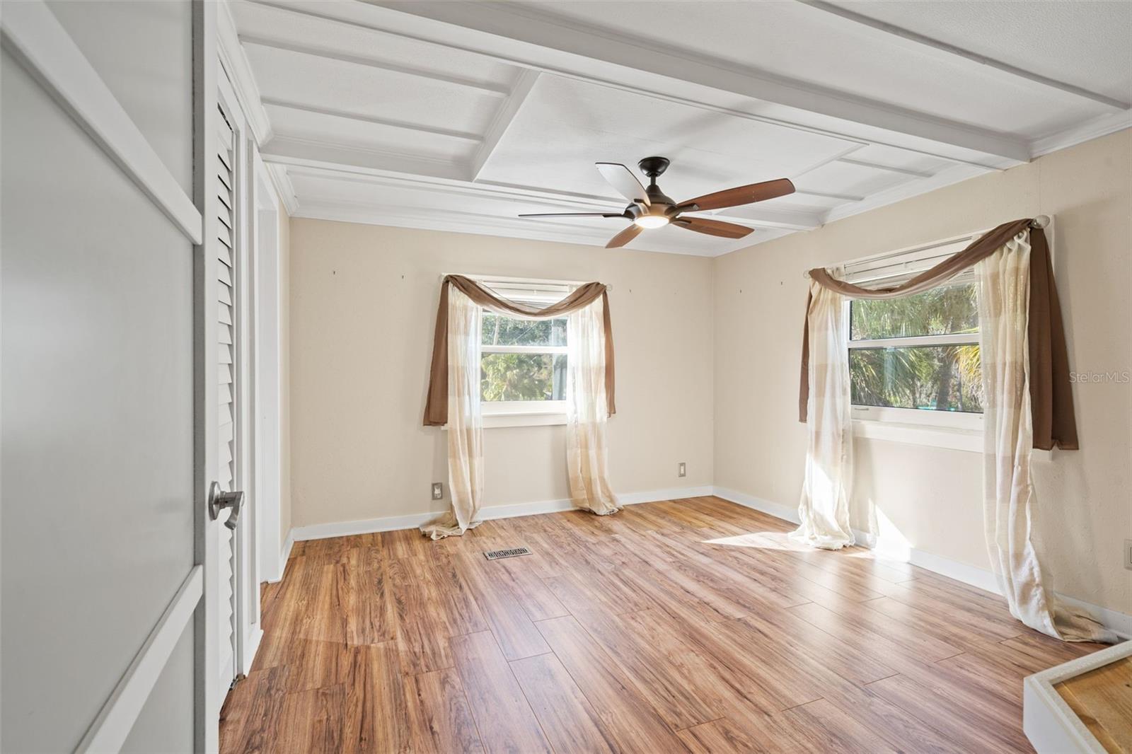 WEEKI WACHEE GARDENS - Residential