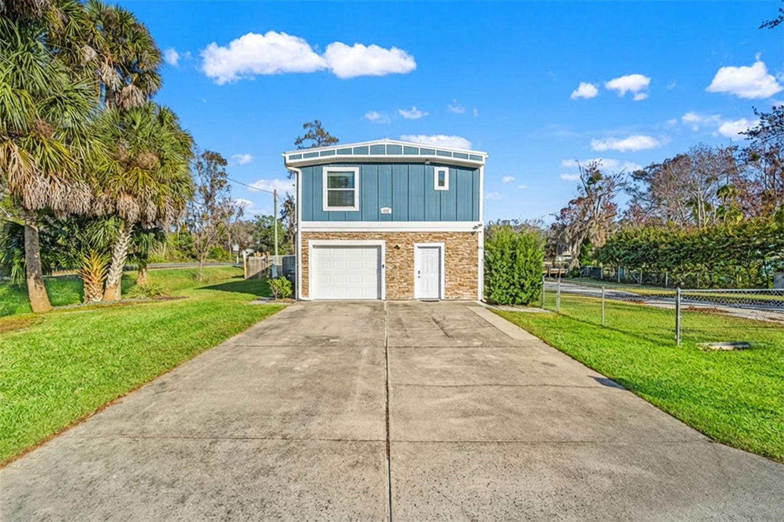 WEEKI WACHEE GARDENS - Residential