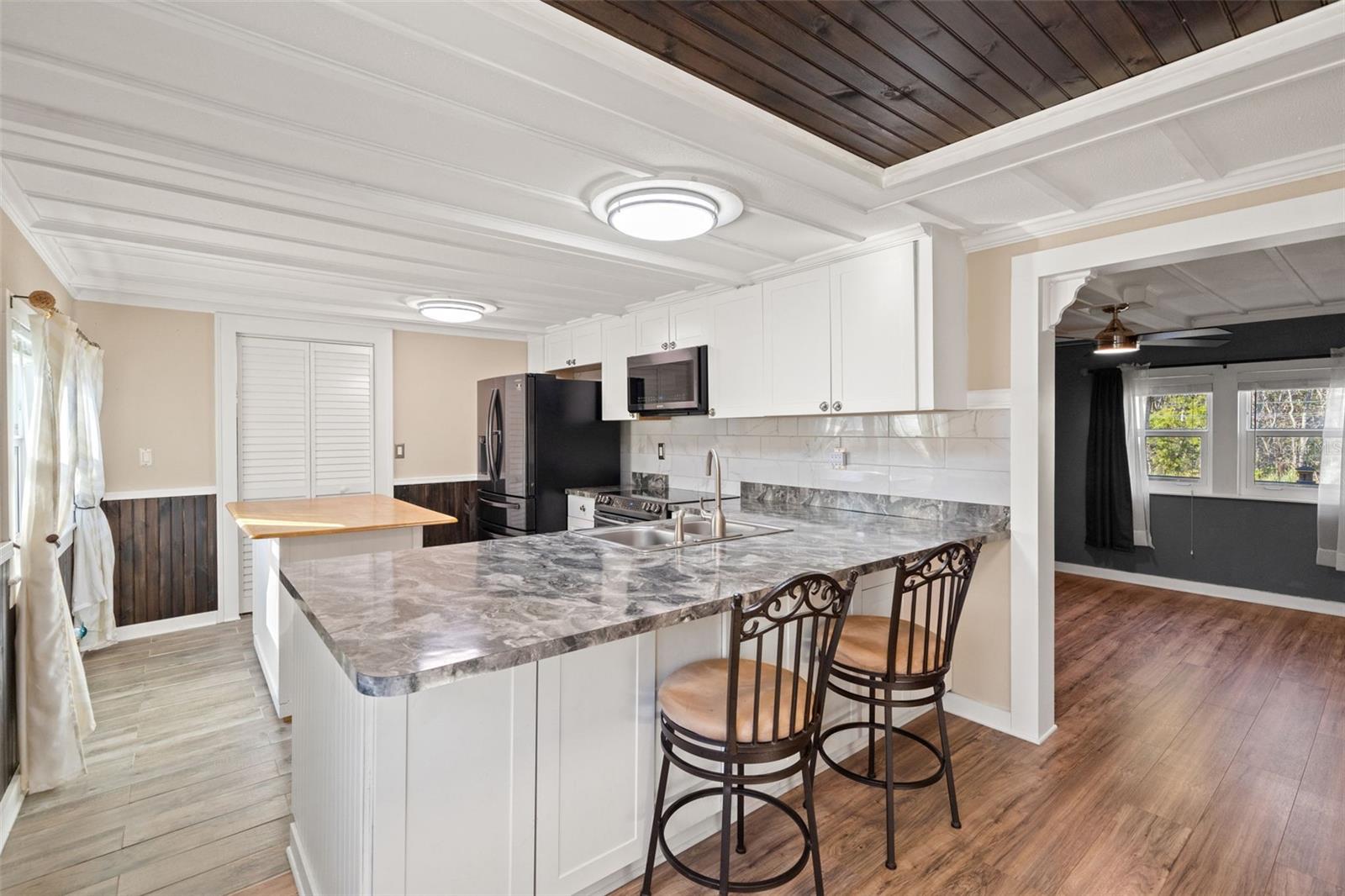 WEEKI WACHEE GARDENS - Residential