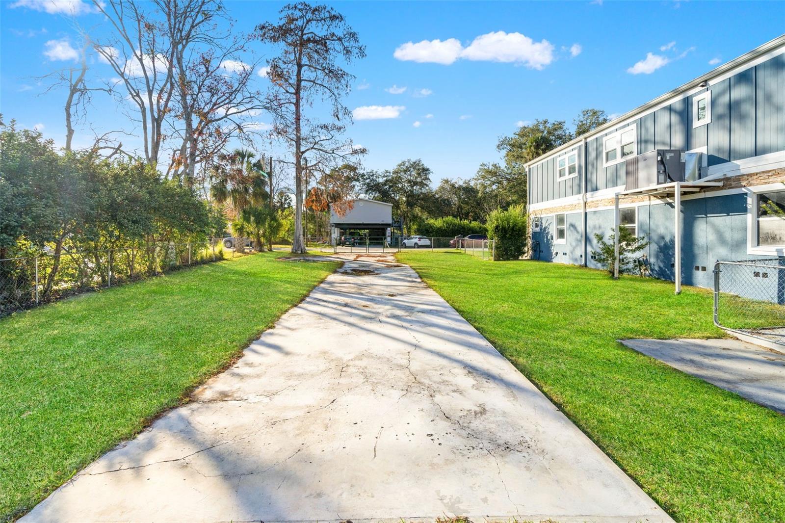 WEEKI WACHEE GARDENS - Residential