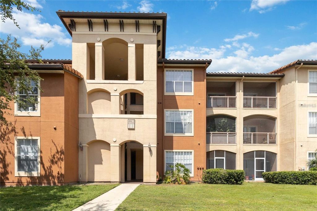 Photo of 5512 Metrowest Boulevard #20, Orlando, FL 32811 (MLS # O6378802)