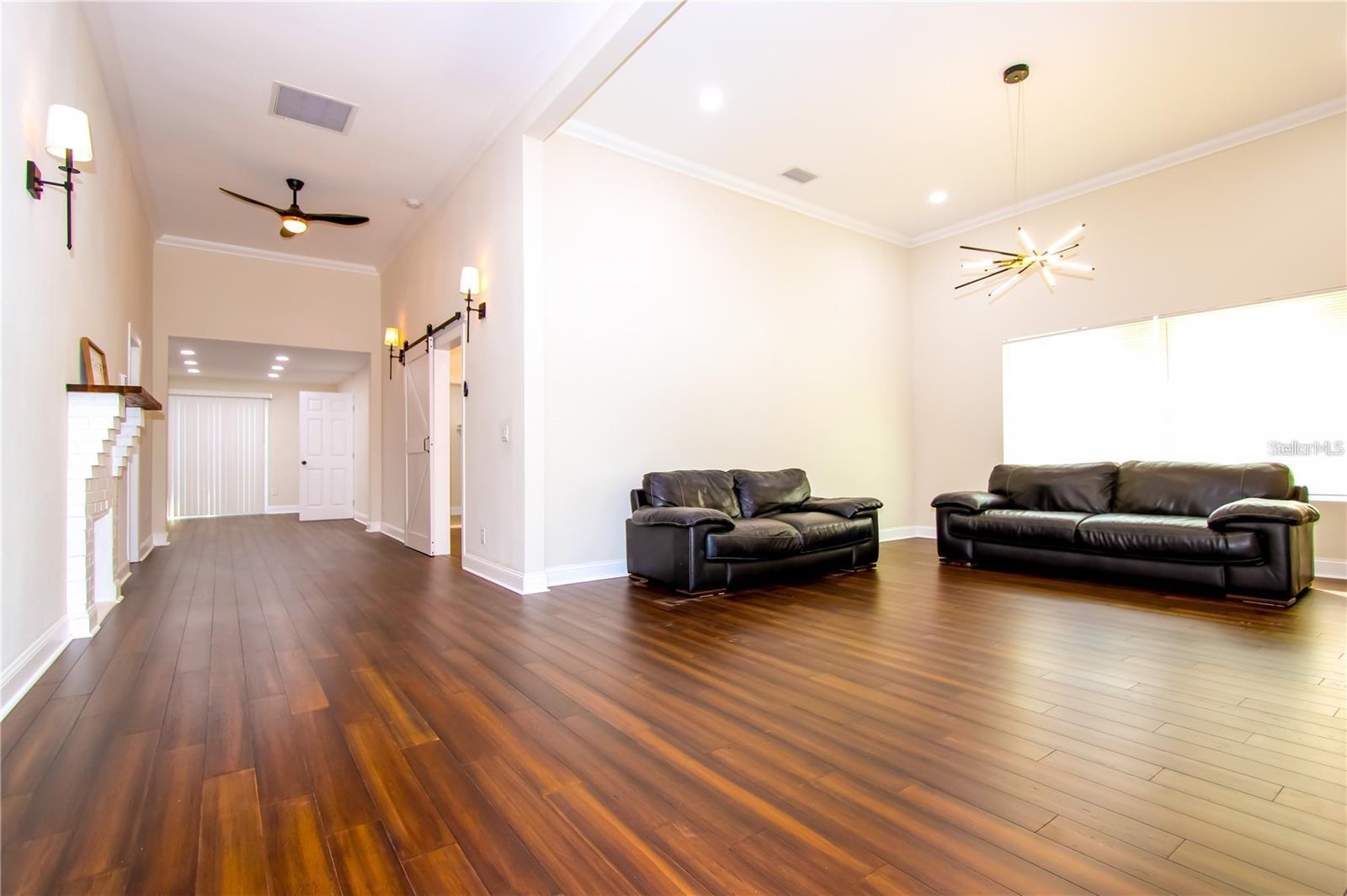 3710 DE SOTO BOULEVARD