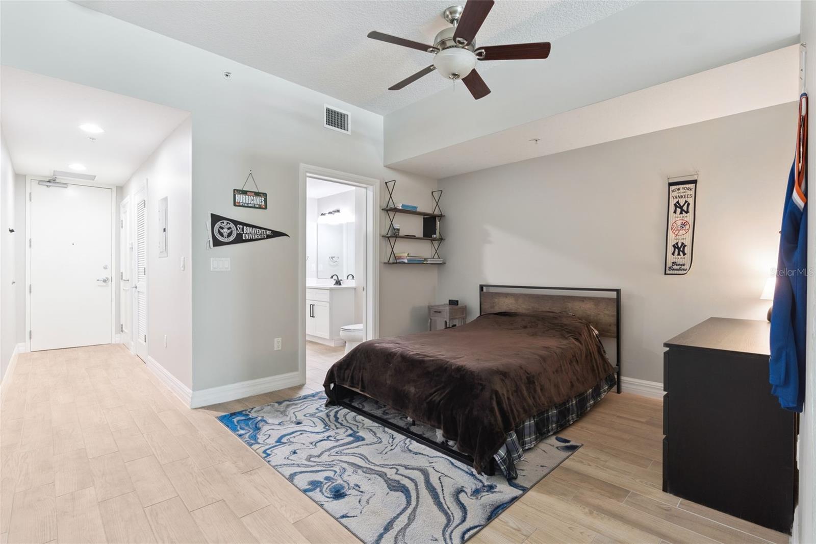 101 EOLA CONDOS - Residential