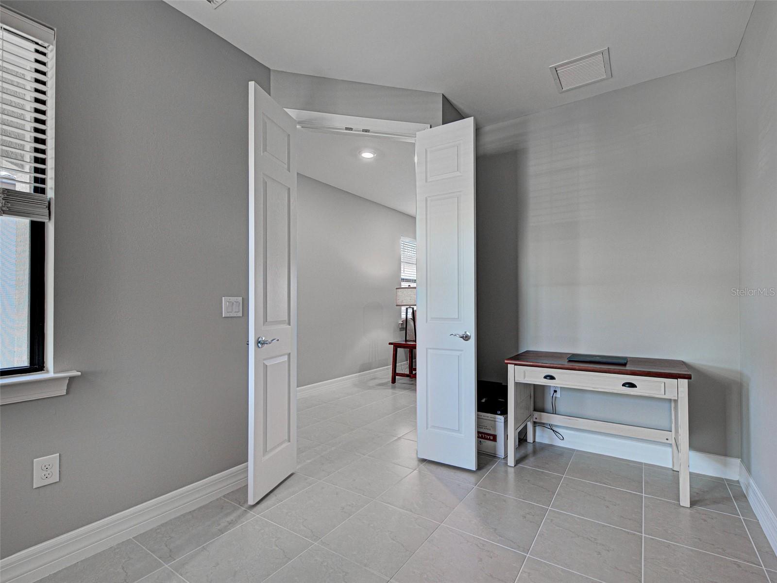 ISLANDWALK/THE WEST VLGS PH 6 - Residential