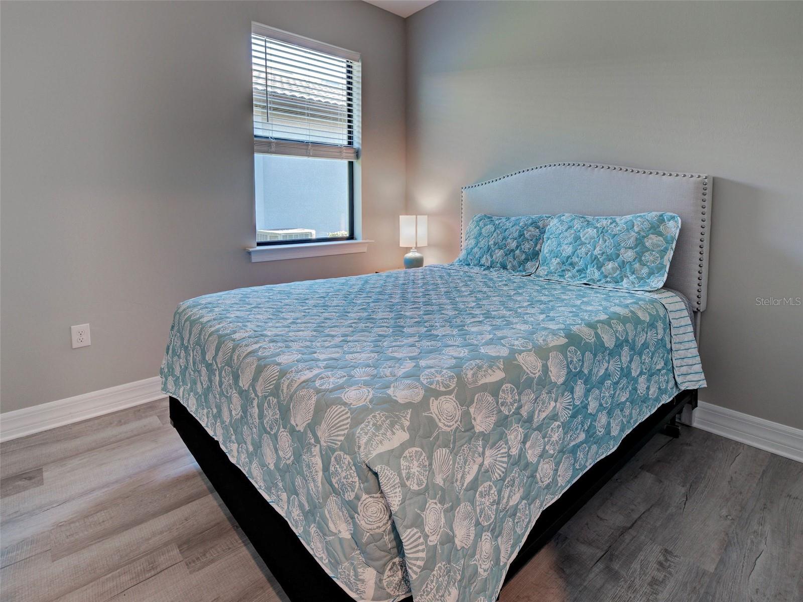 ISLANDWALK/THE WEST VLGS PH 6 - Residential