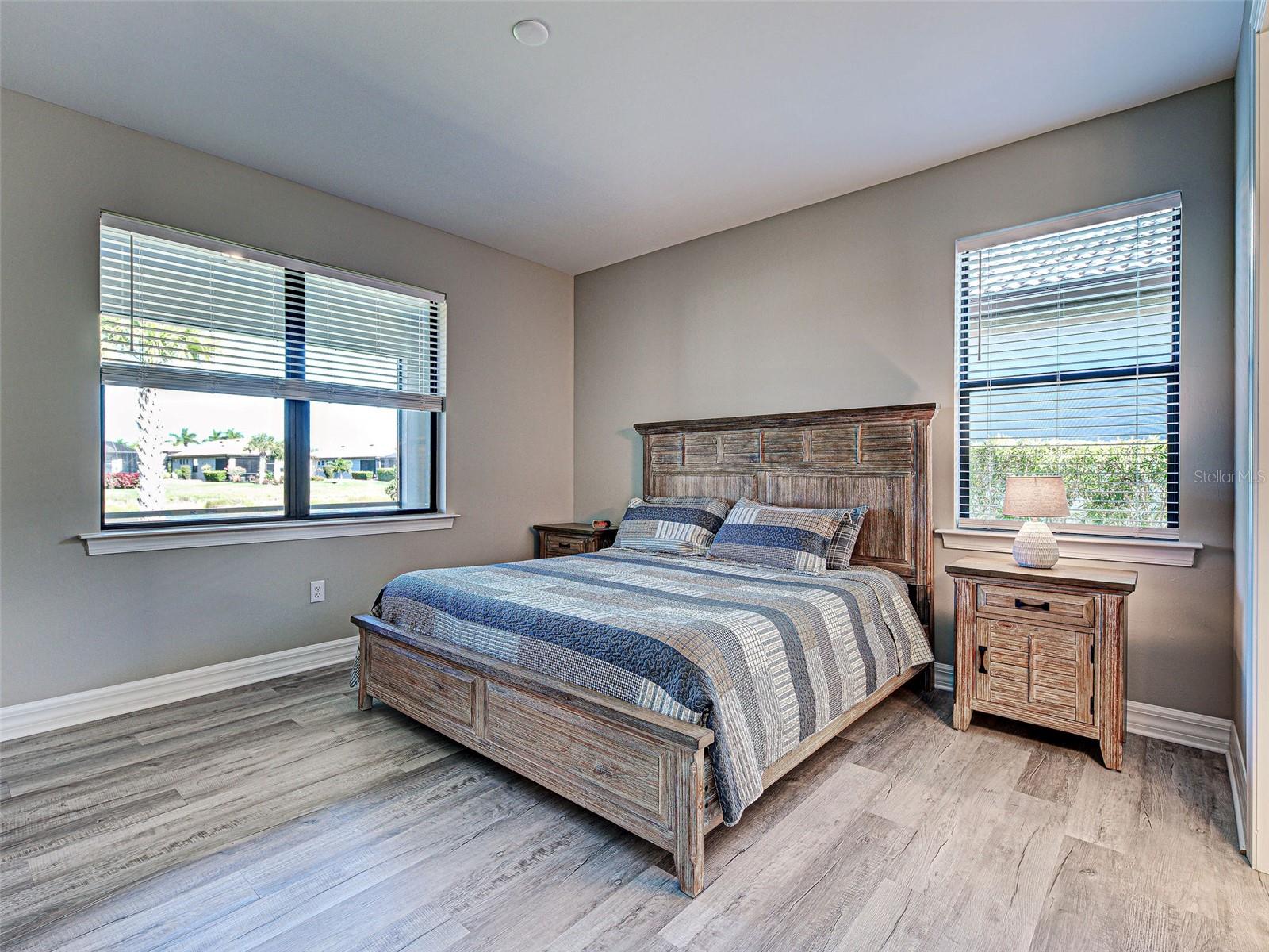 ISLANDWALK/THE WEST VLGS PH 6 - Residential