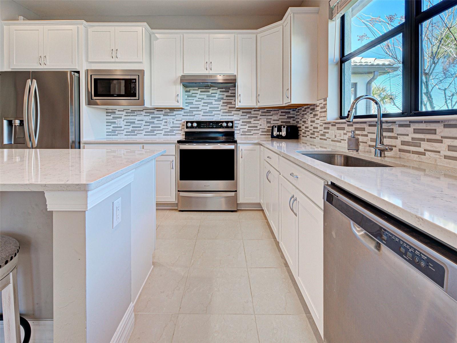 ISLANDWALK/THE WEST VLGS PH 6 - Residential