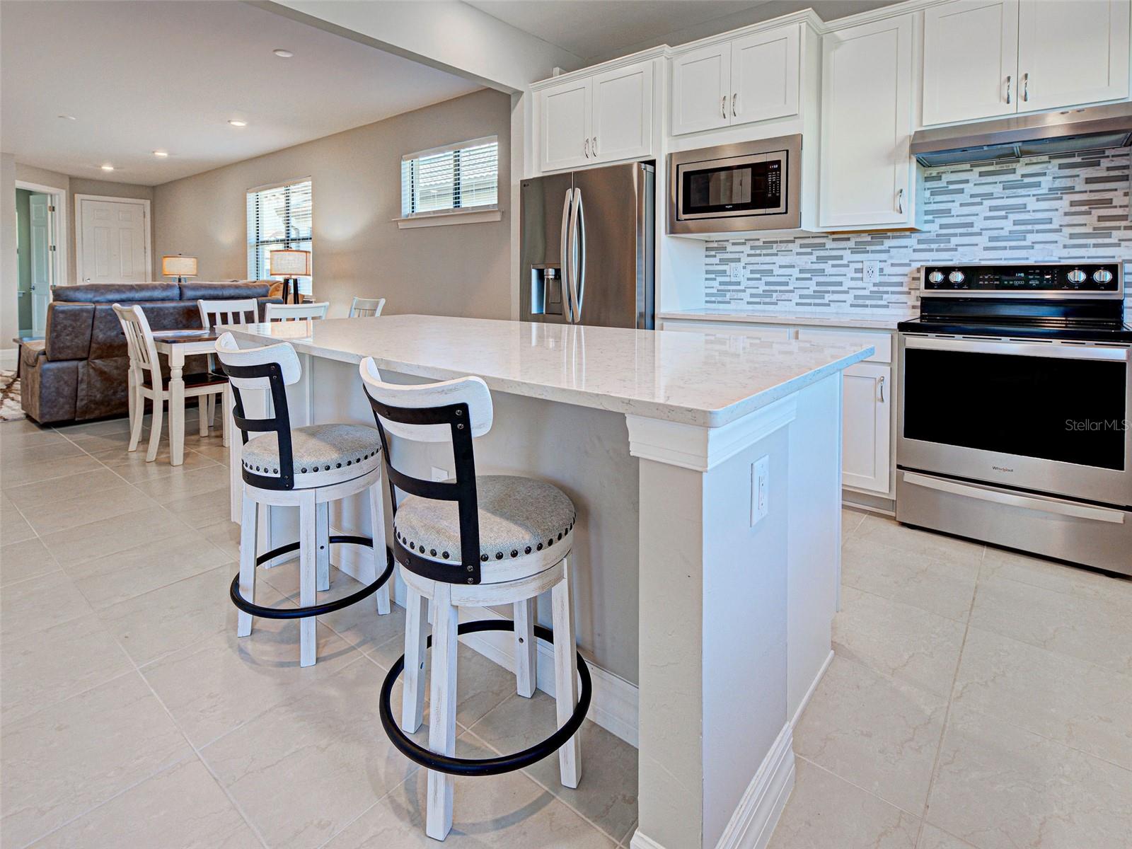 ISLANDWALK/THE WEST VLGS PH 6 - Residential