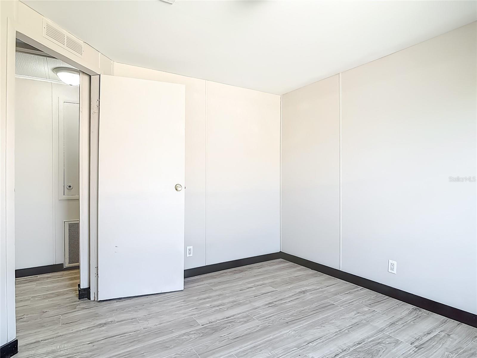 BUSINESS SEC HOLLY HILL HEIGHTS - Residential