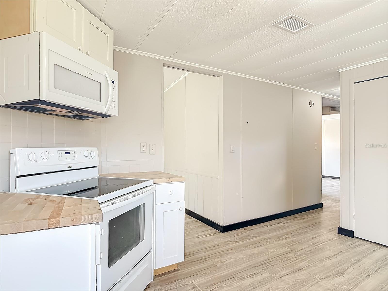 BUSINESS SEC HOLLY HILL HEIGHTS - Residential