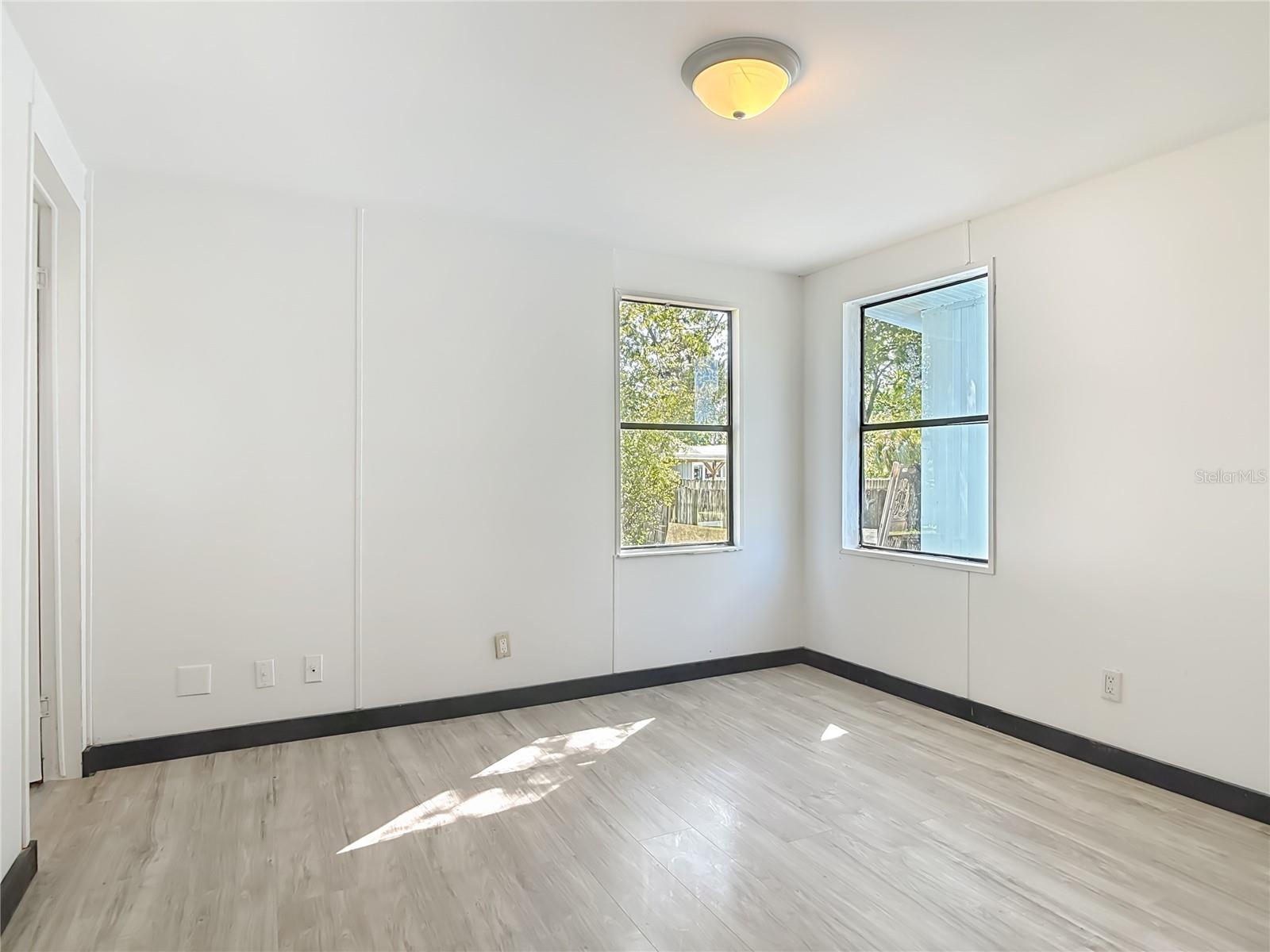 BUSINESS SEC HOLLY HILL HEIGHTS - Residential