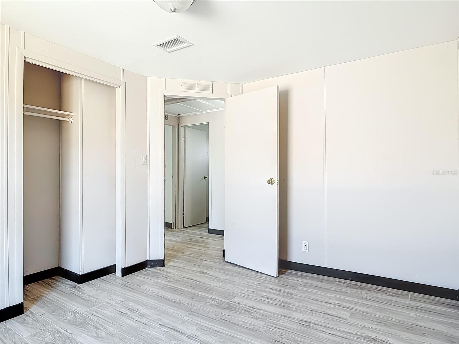 BUSINESS SEC HOLLY HILL HEIGHTS - Residential