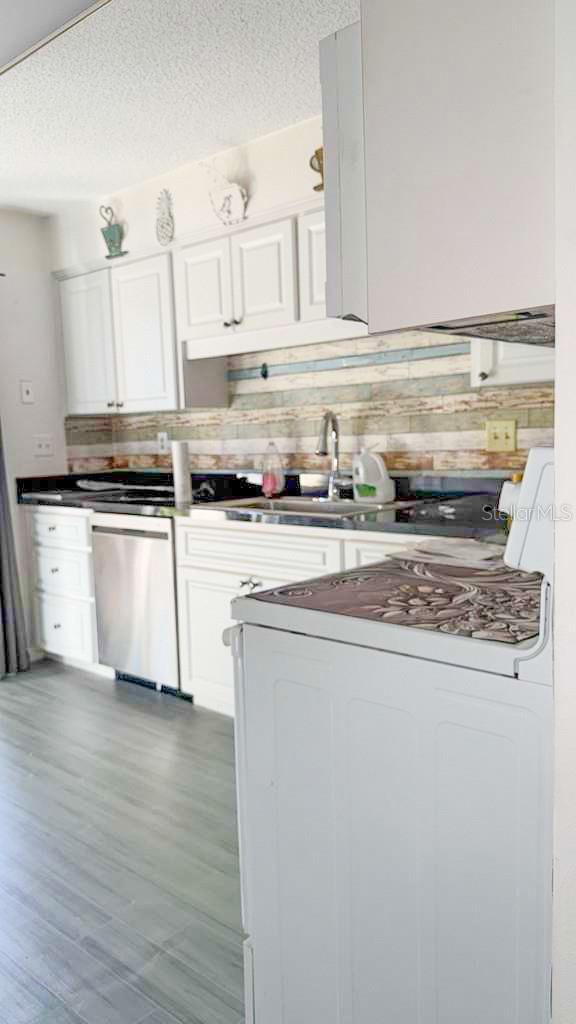 BEACON WOODS WEDGEWOOD CONDO - Residential