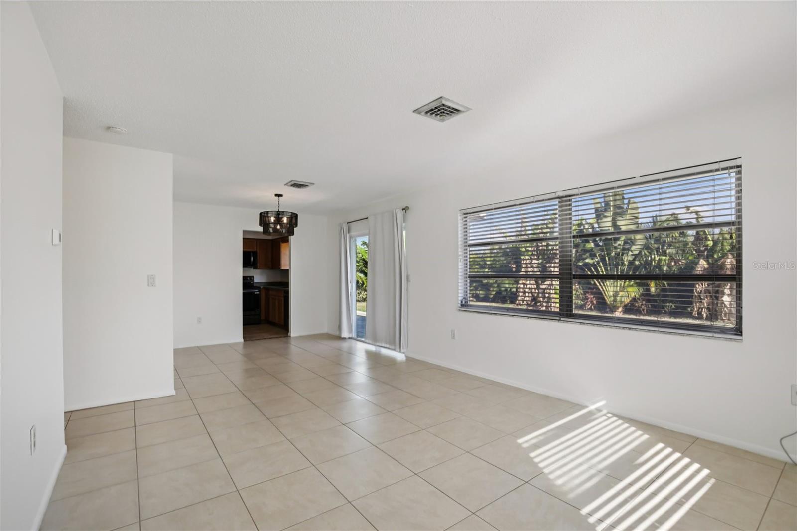 VENICE GARDENS - Residential