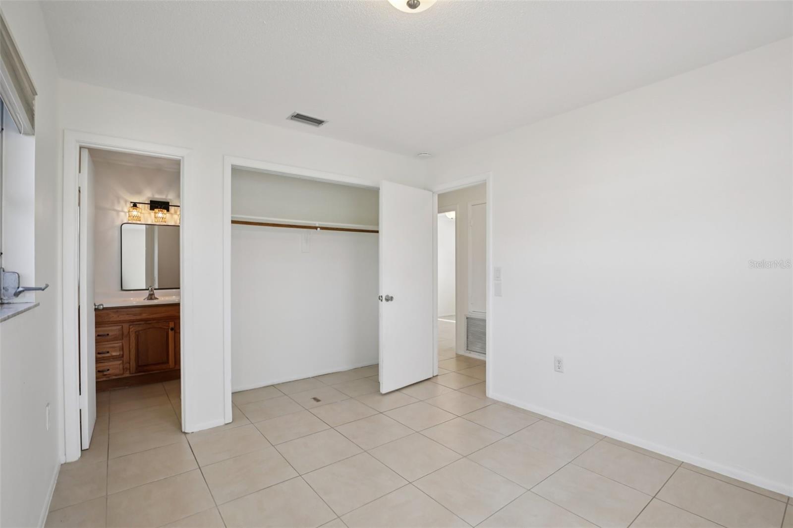 VENICE GARDENS - Residential