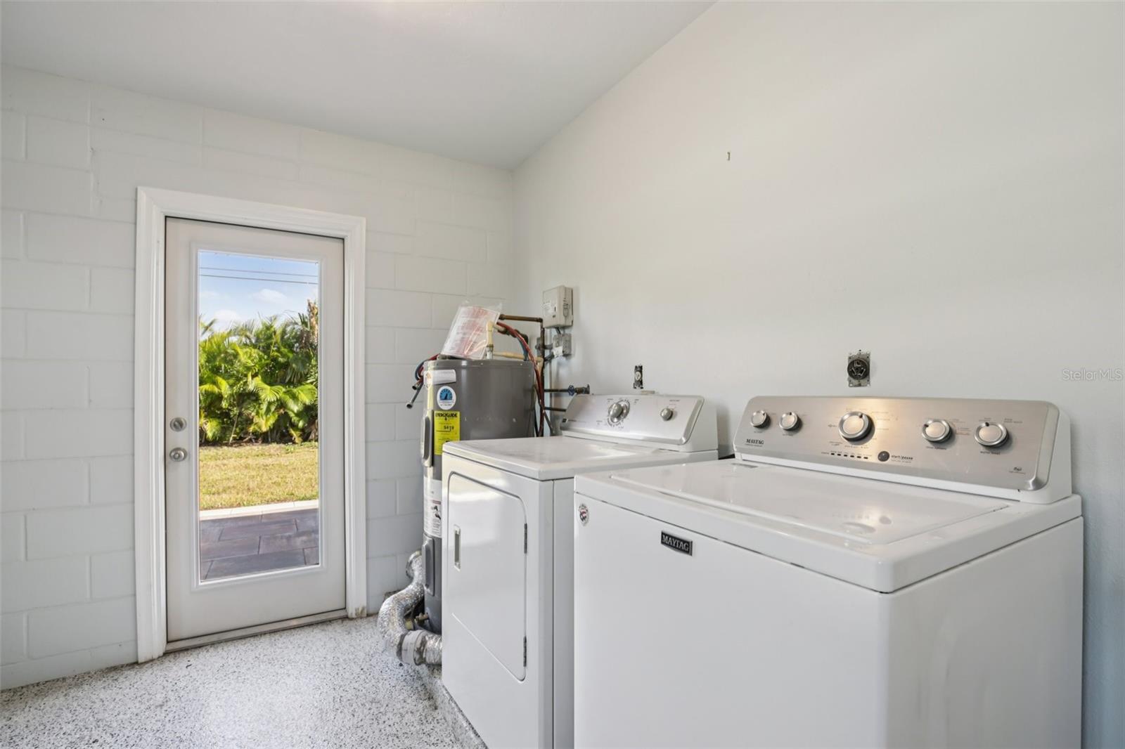 VENICE GARDENS - Residential