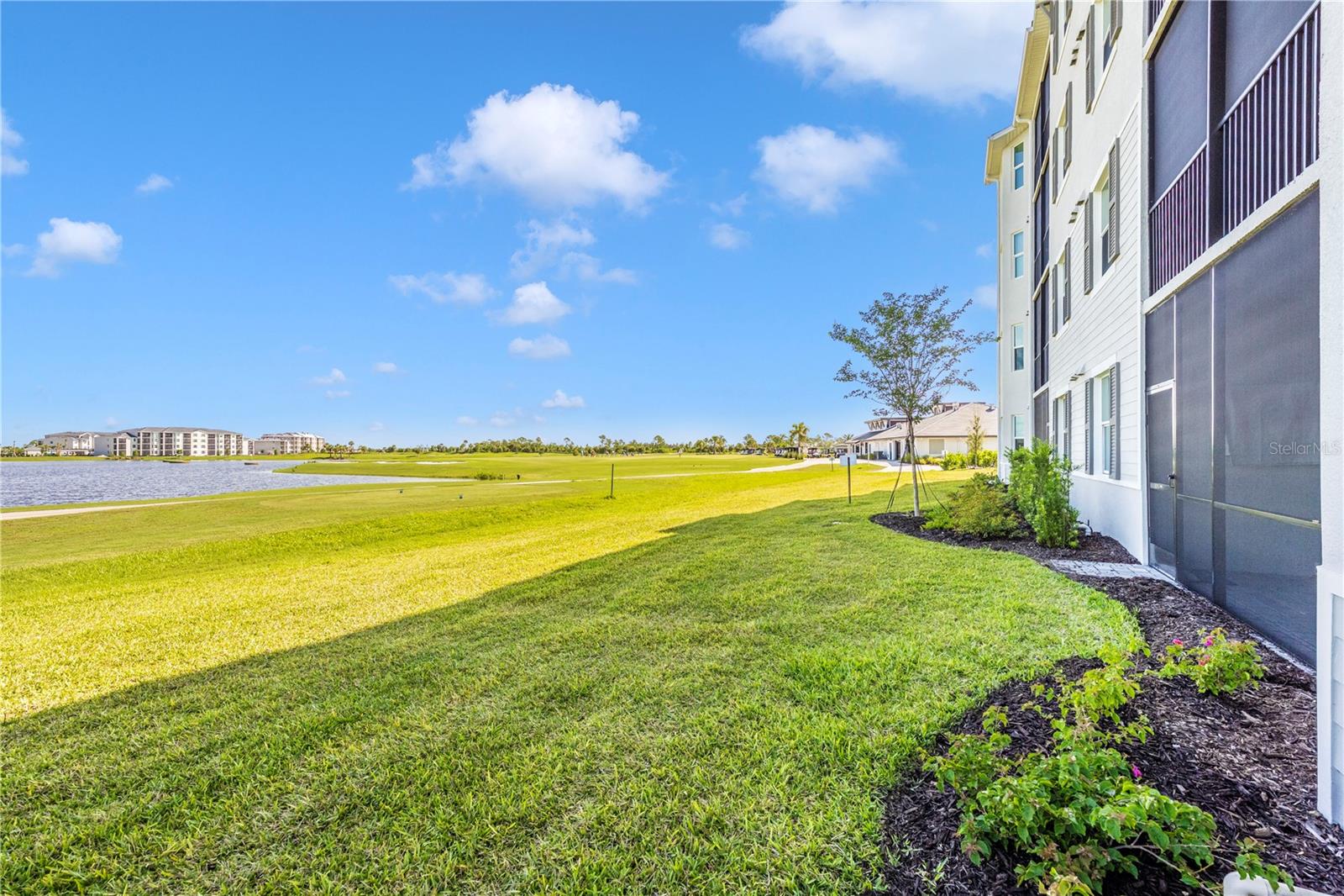 WELLEN PARK GOLF & COUNTRY CLUB - Residential Lease