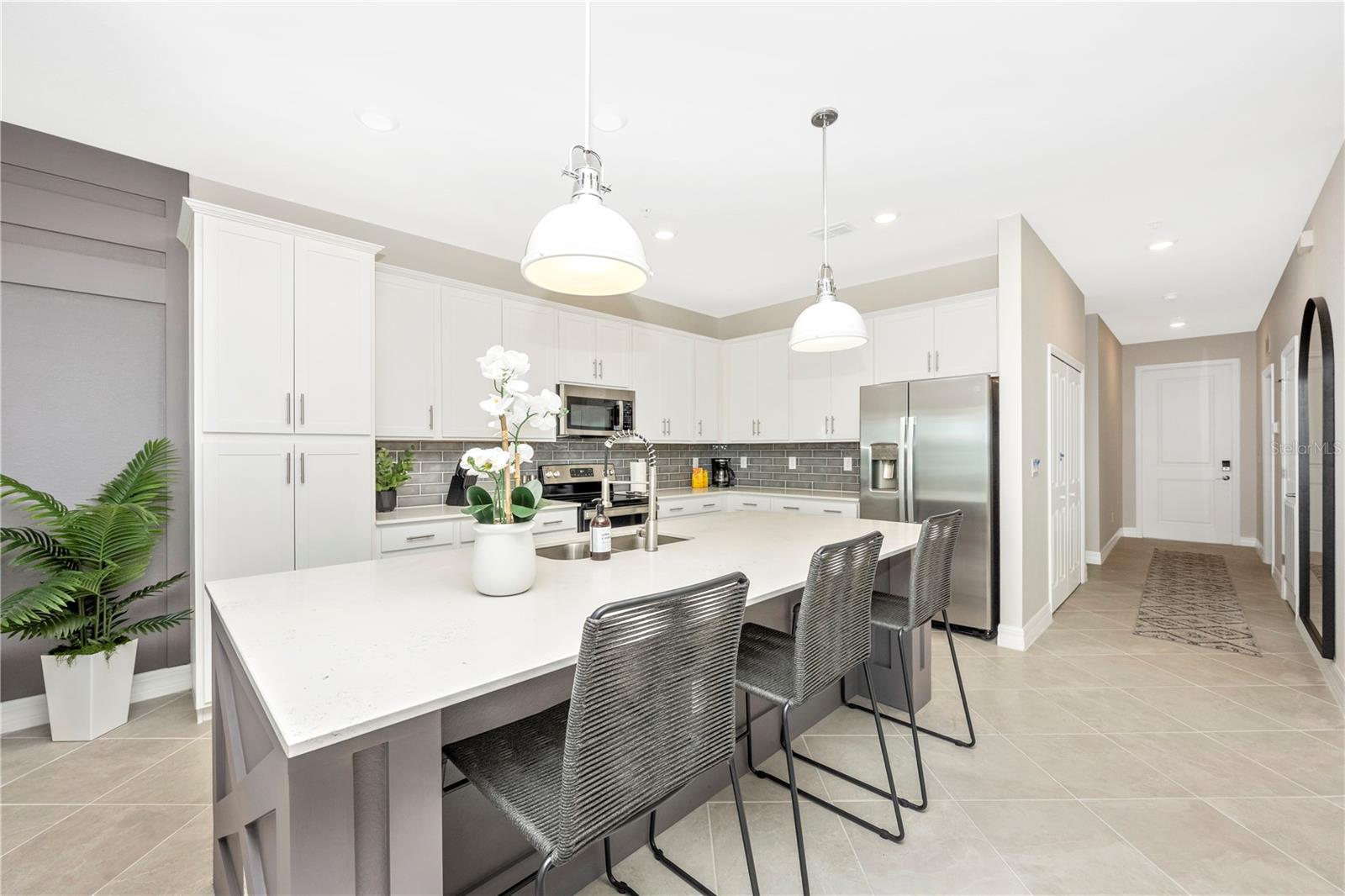 WELLEN PARK GOLF & COUNTRY CLUB - Residential Lease