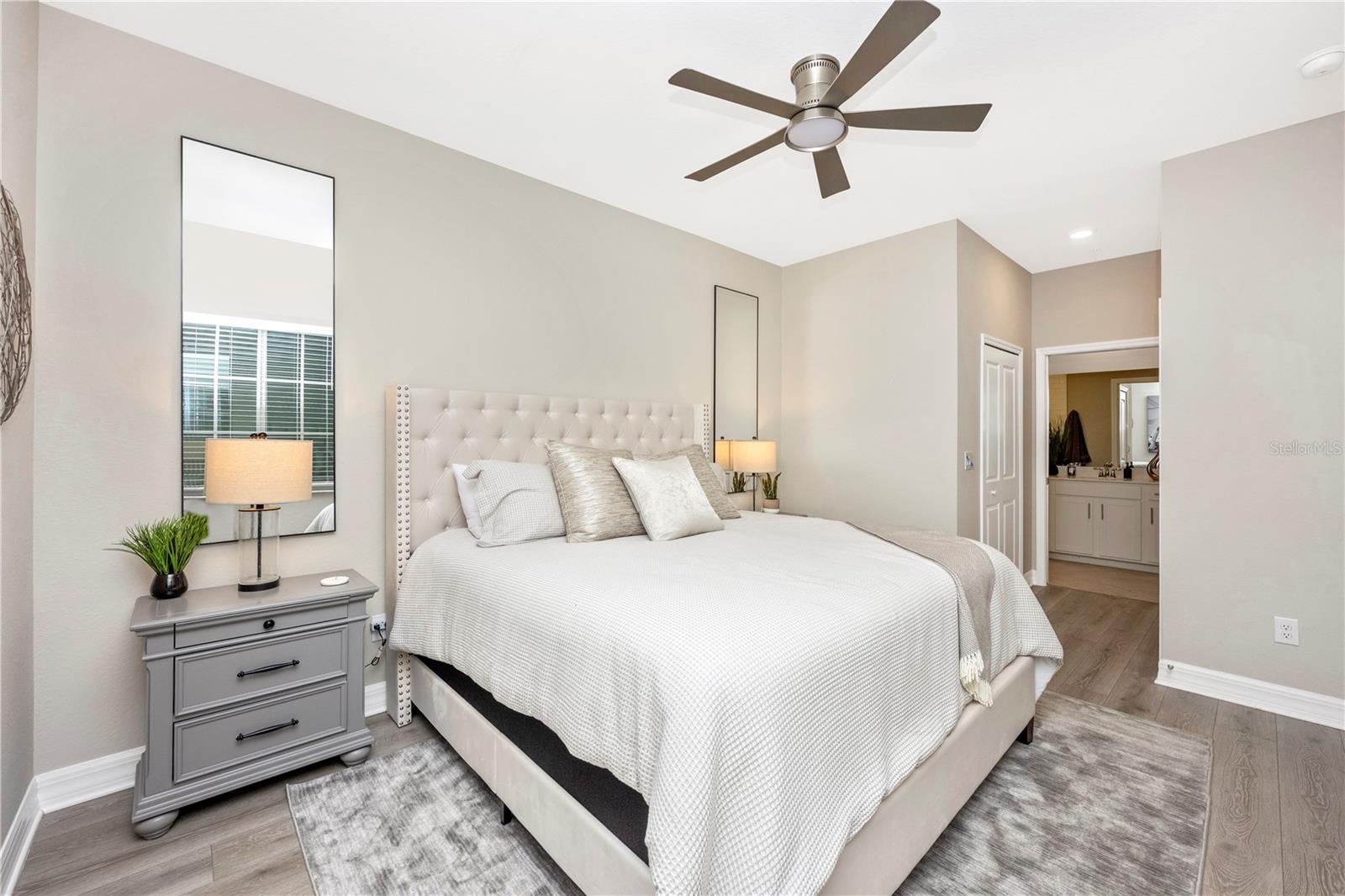 WELLEN PARK GOLF & COUNTRY CLUB - Residential Lease