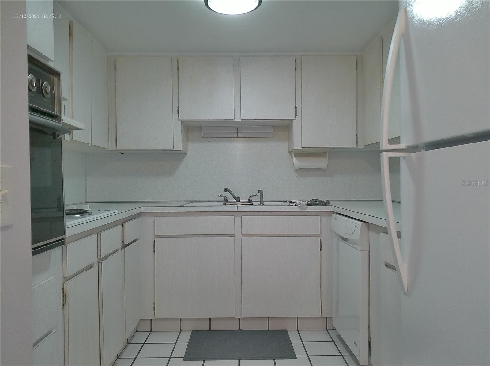 ON TOP OF THE WORLD - Residential