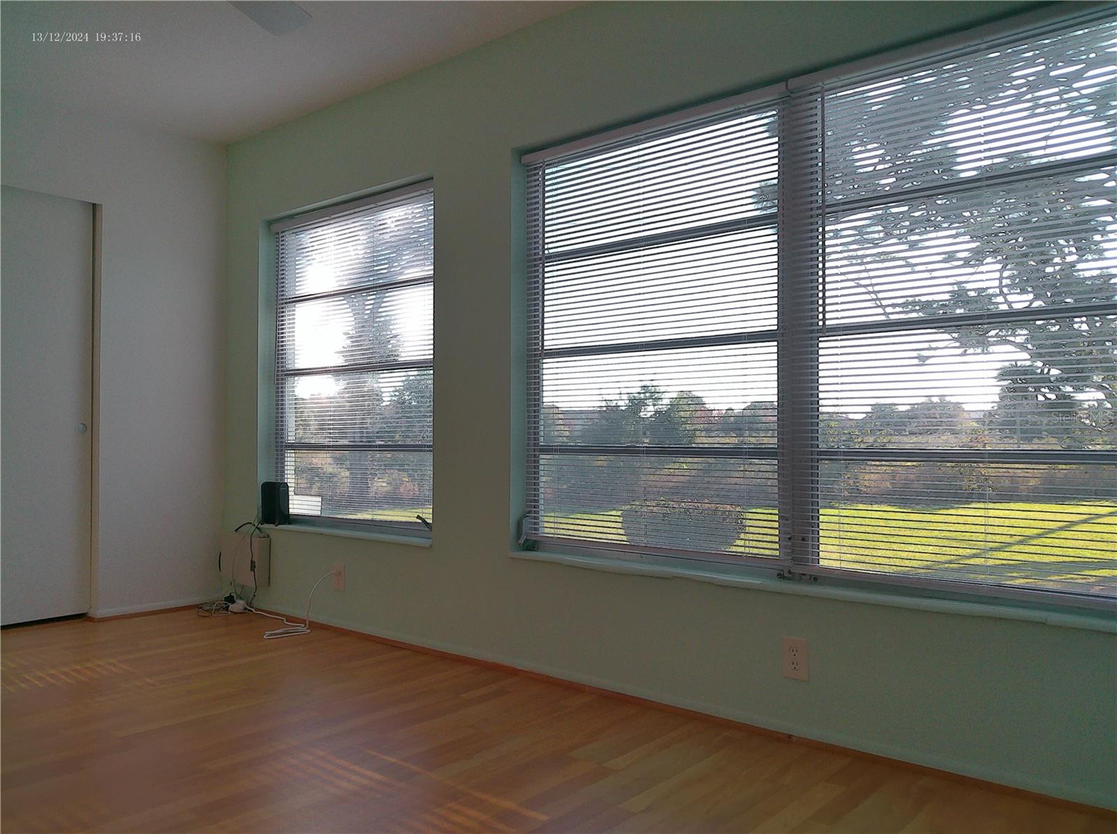 ON TOP OF THE WORLD - Residential