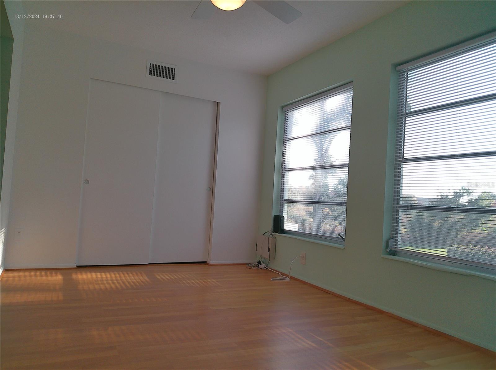 ON TOP OF THE WORLD - Residential