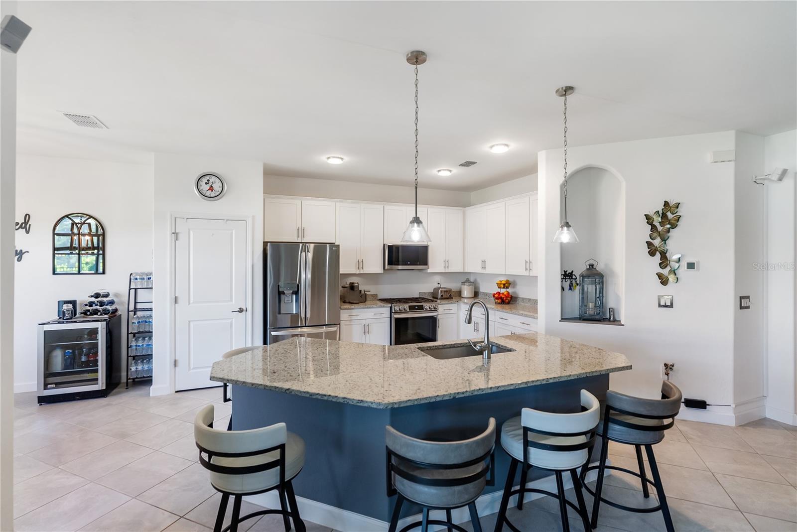 LORRAINE LAKES - Residential