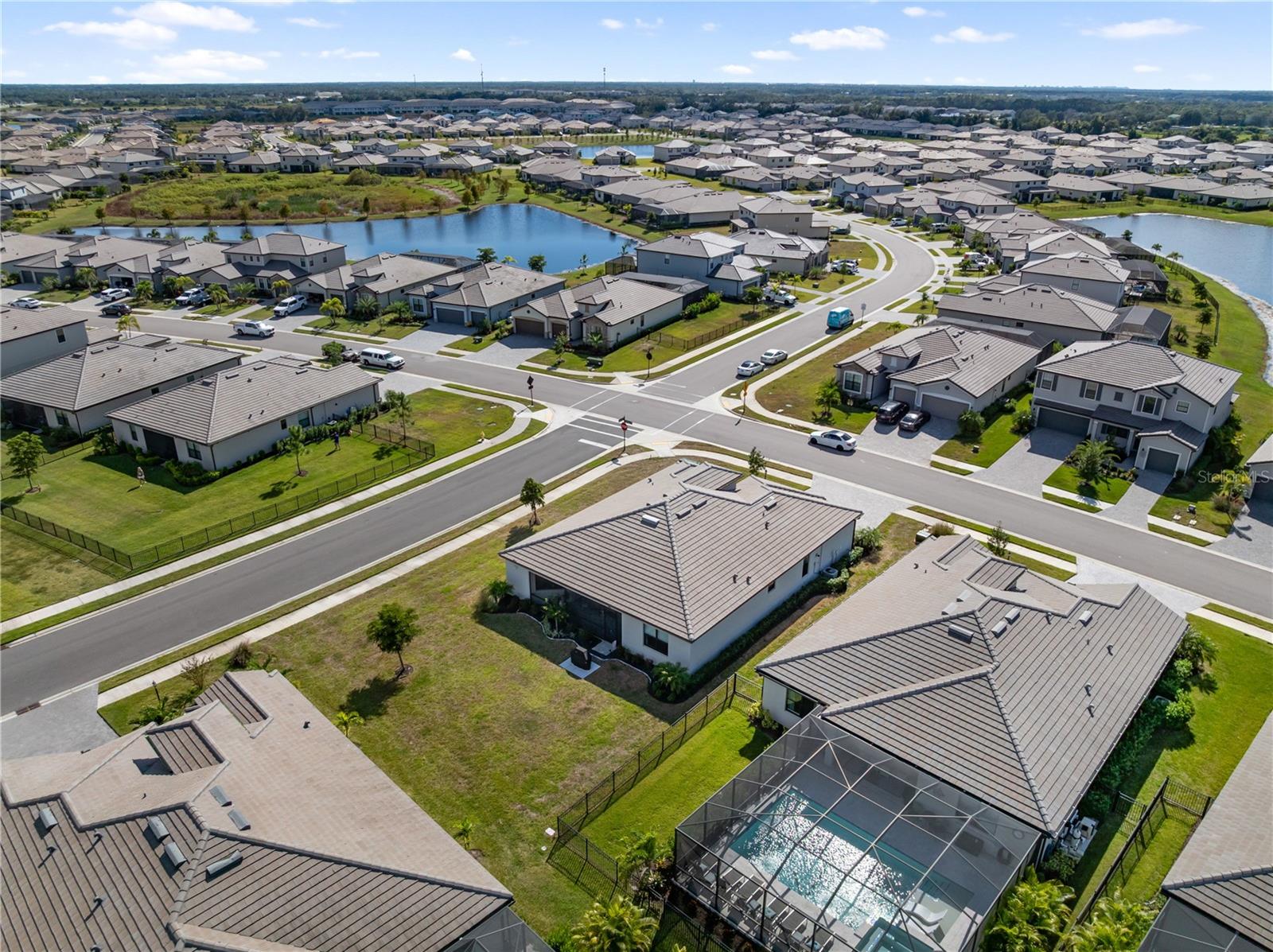 LORRAINE LAKES - Residential