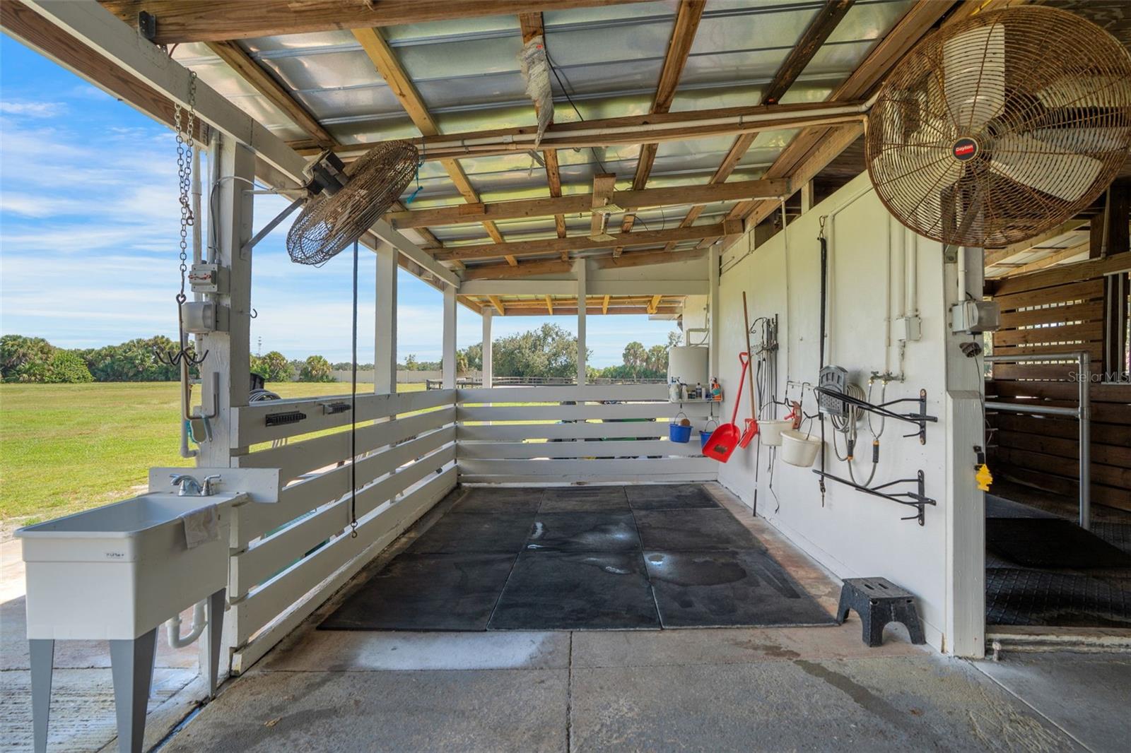 NORTH VENICE FARMS - Land