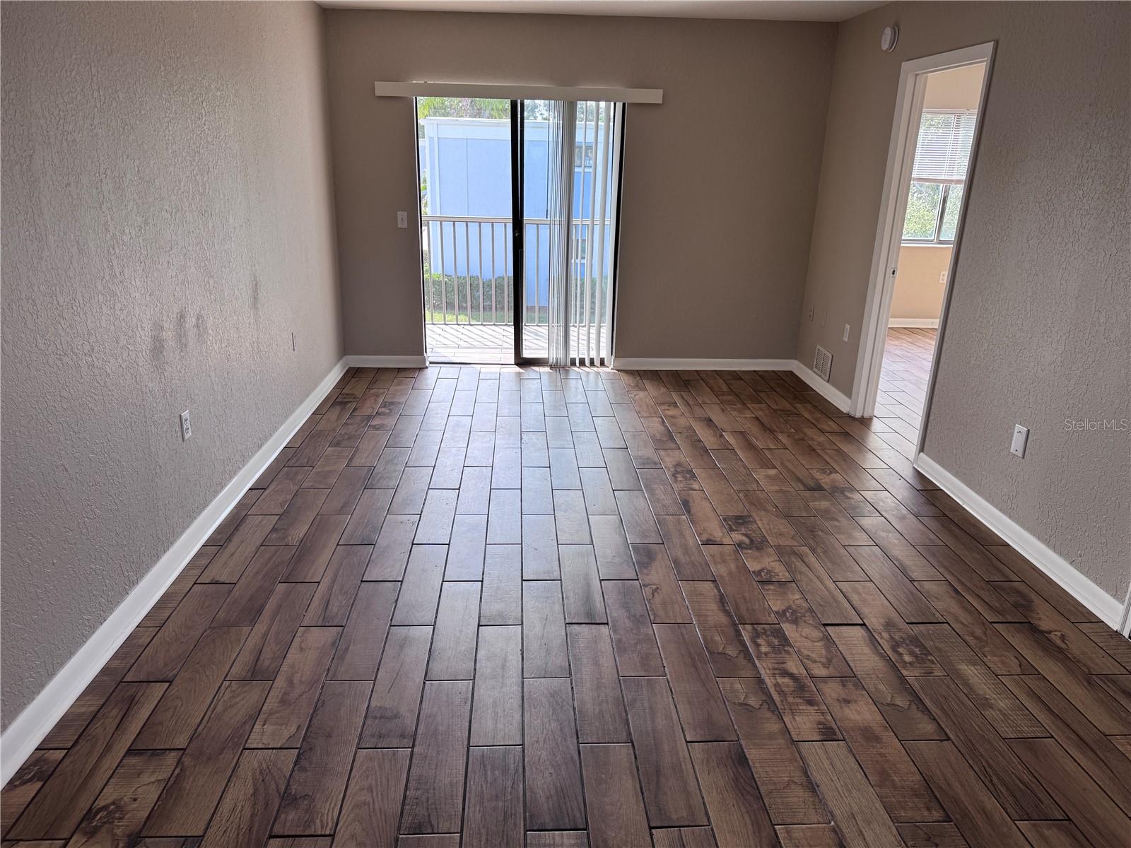 GARDEN WALK PH 1 - Residential Lease