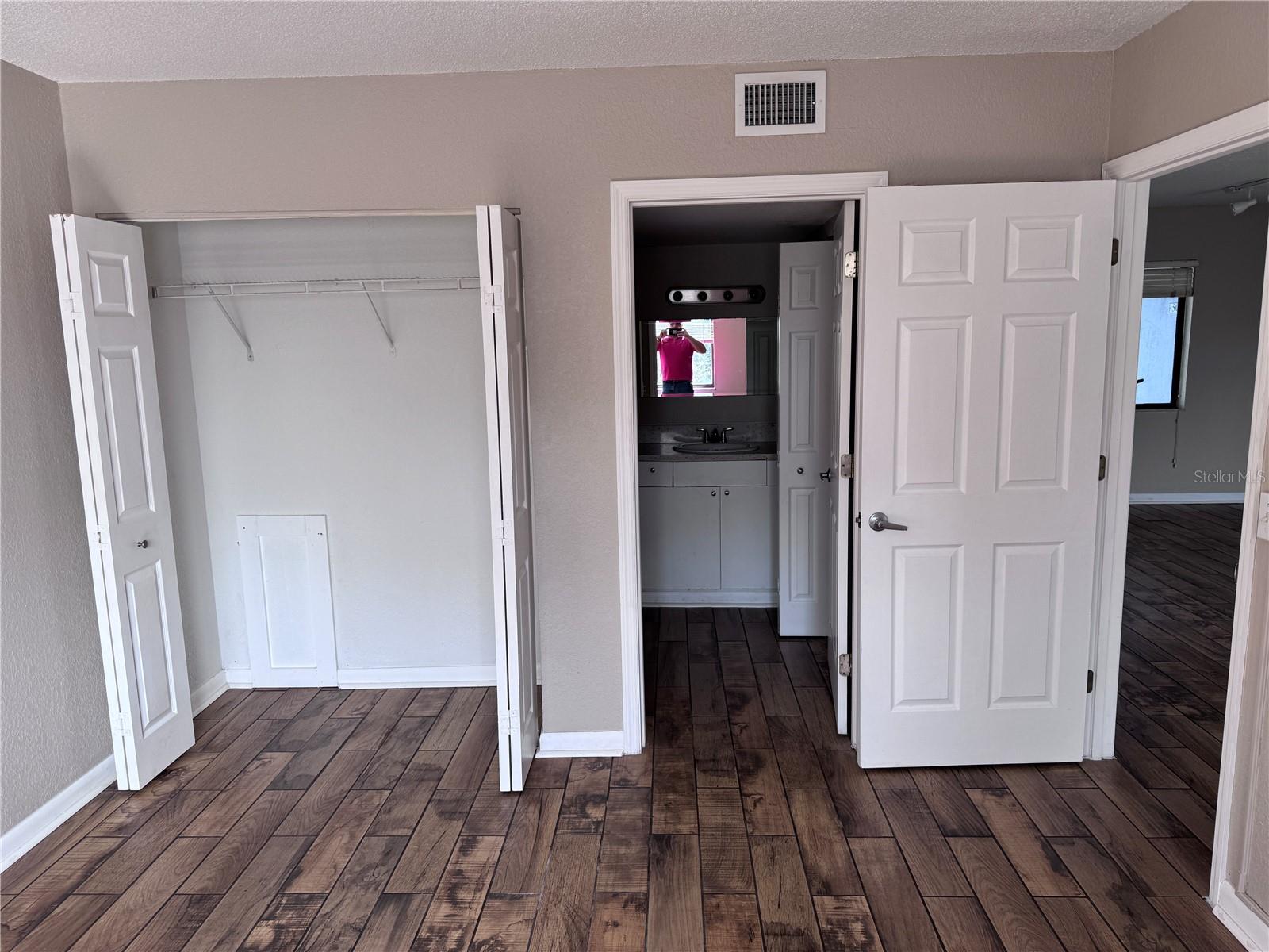 GARDEN WALK PH 1 - Residential Lease