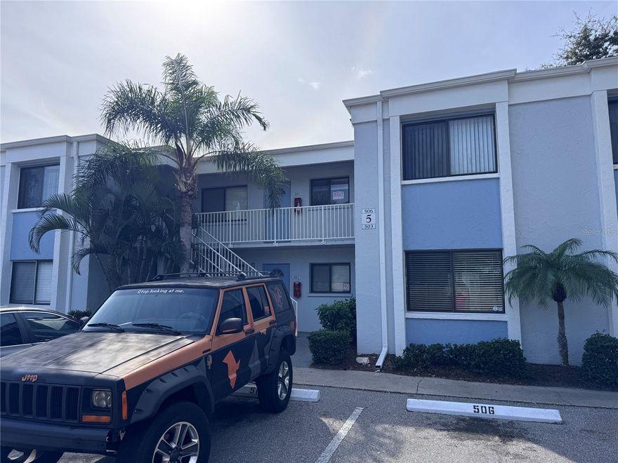 Bradenton Gem: Updated 1 Bed/1 Bath Condo with Resort-Style Amenities & Prime Location!
Escape to your slice of Florida paradise in the heart of Bradenton! This beautiful 1-bedroom, 1-bathroom condo in the desirable Garden Walk community offers an unbeatable blend of convenience, comfort, and exceptional value. This unit is move-in ready with in-unit laundry and a private, screened lanai with extra storage. Enjoy resort-style amenities, including a large pool, fitness center, and clubhouse. Located near State College of Florida, major shopping, and just a short drive to Anna Maria Island beaches. Perfect for a primary residence, snowbird retreat, or investment property with great rental potential!