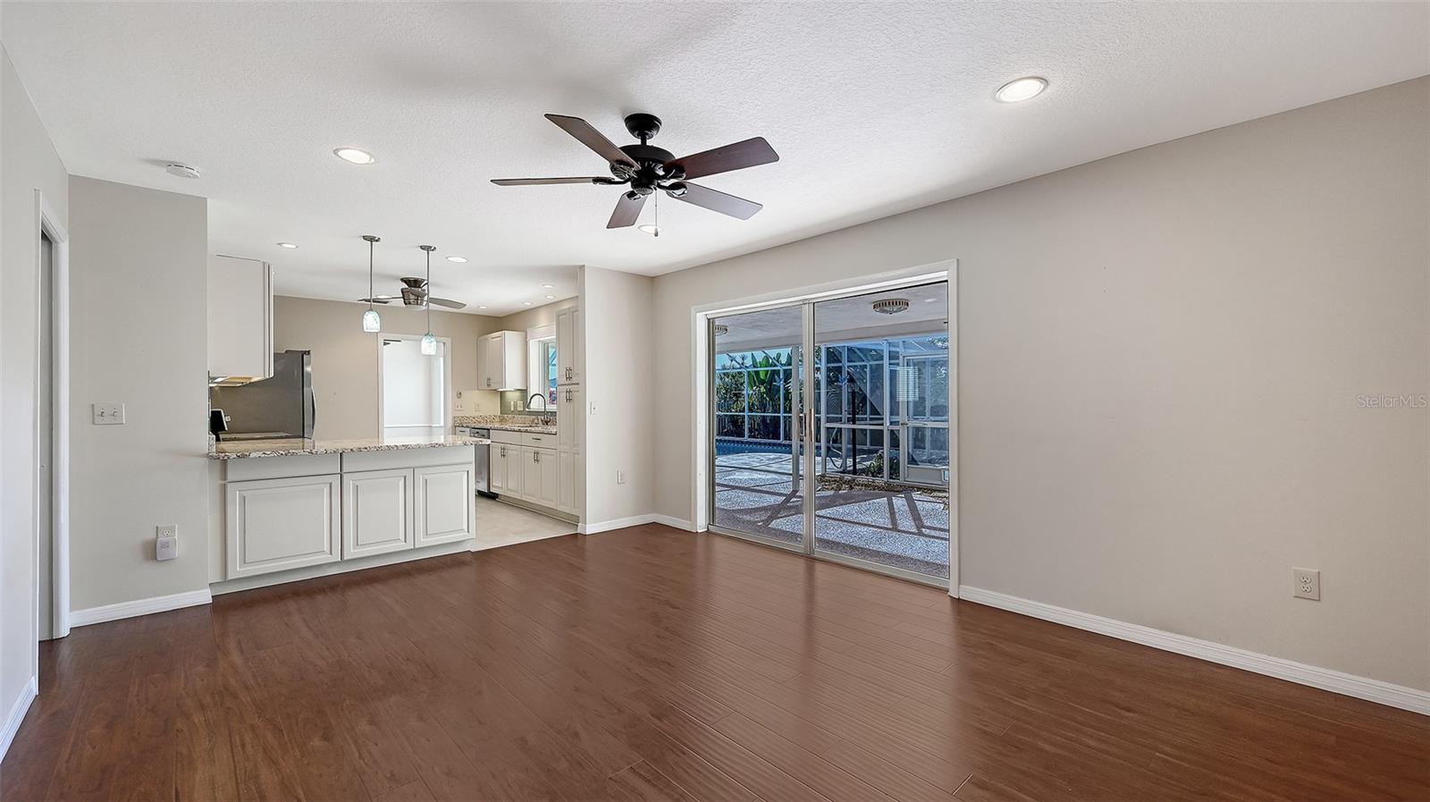 VILLAGE GREEN OF BRADENTON - Residential