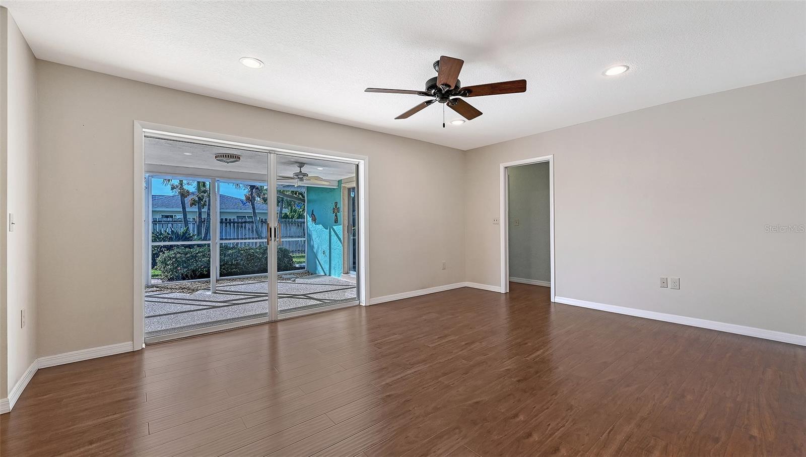 VILLAGE GREEN OF BRADENTON - Residential