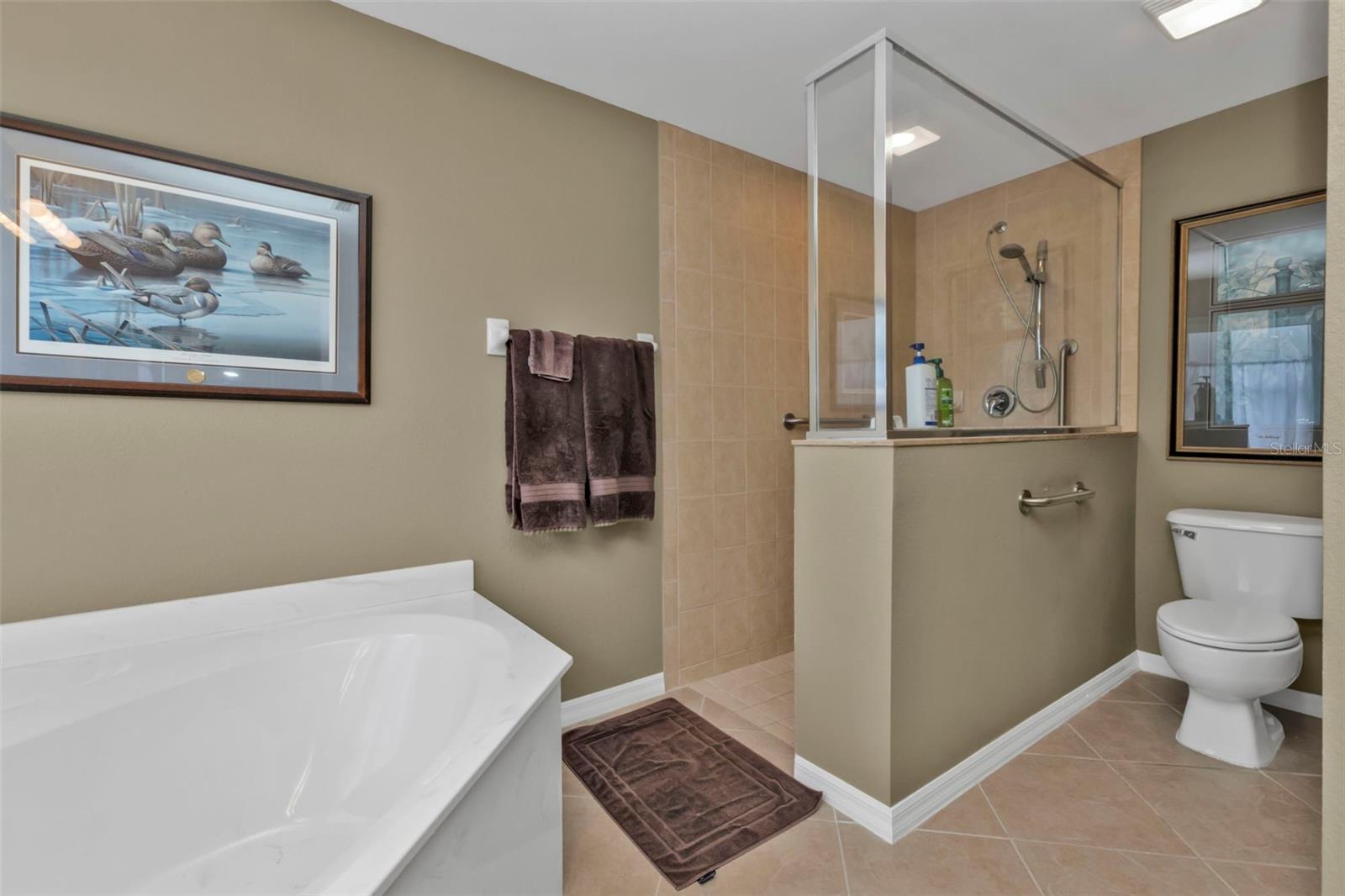 RIVERWOOD - Residential