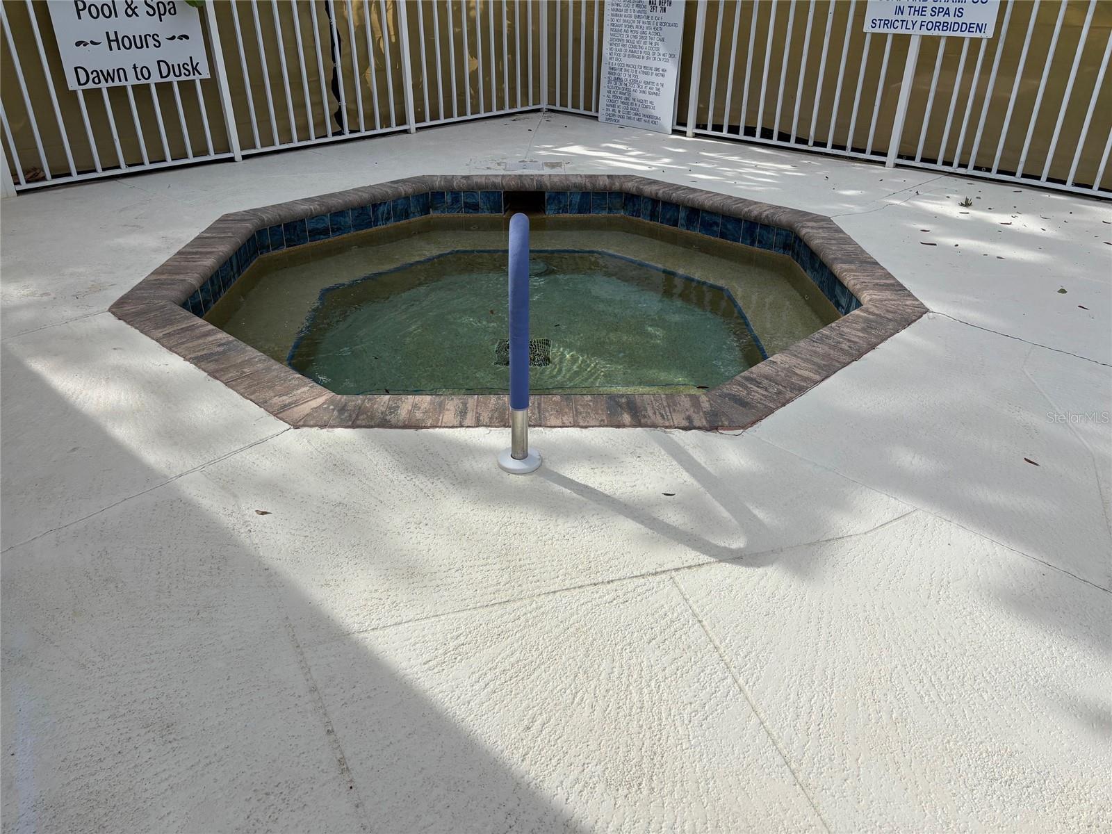 RIVERWOOD - Residential