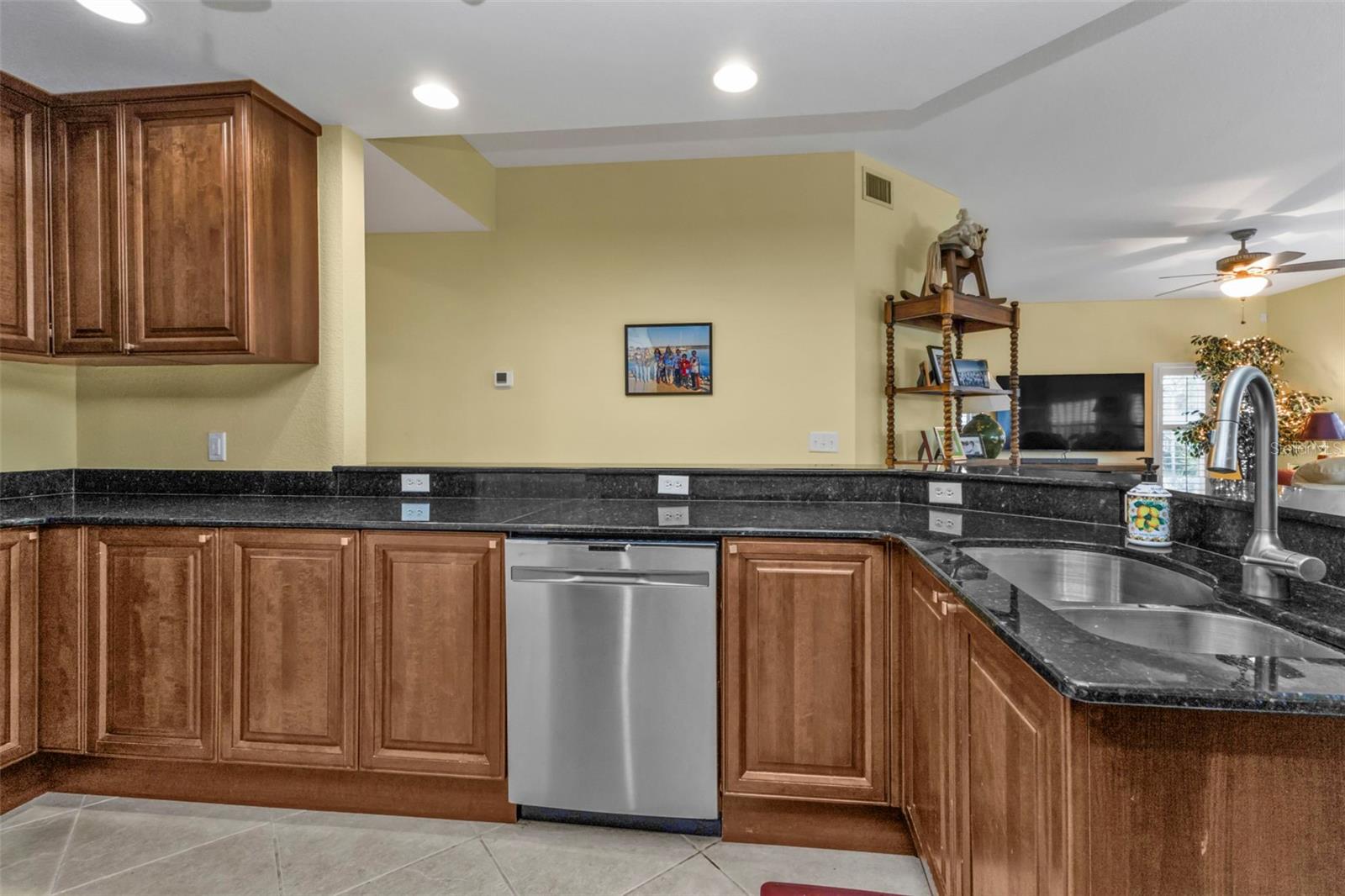 RIVERWOOD - Residential