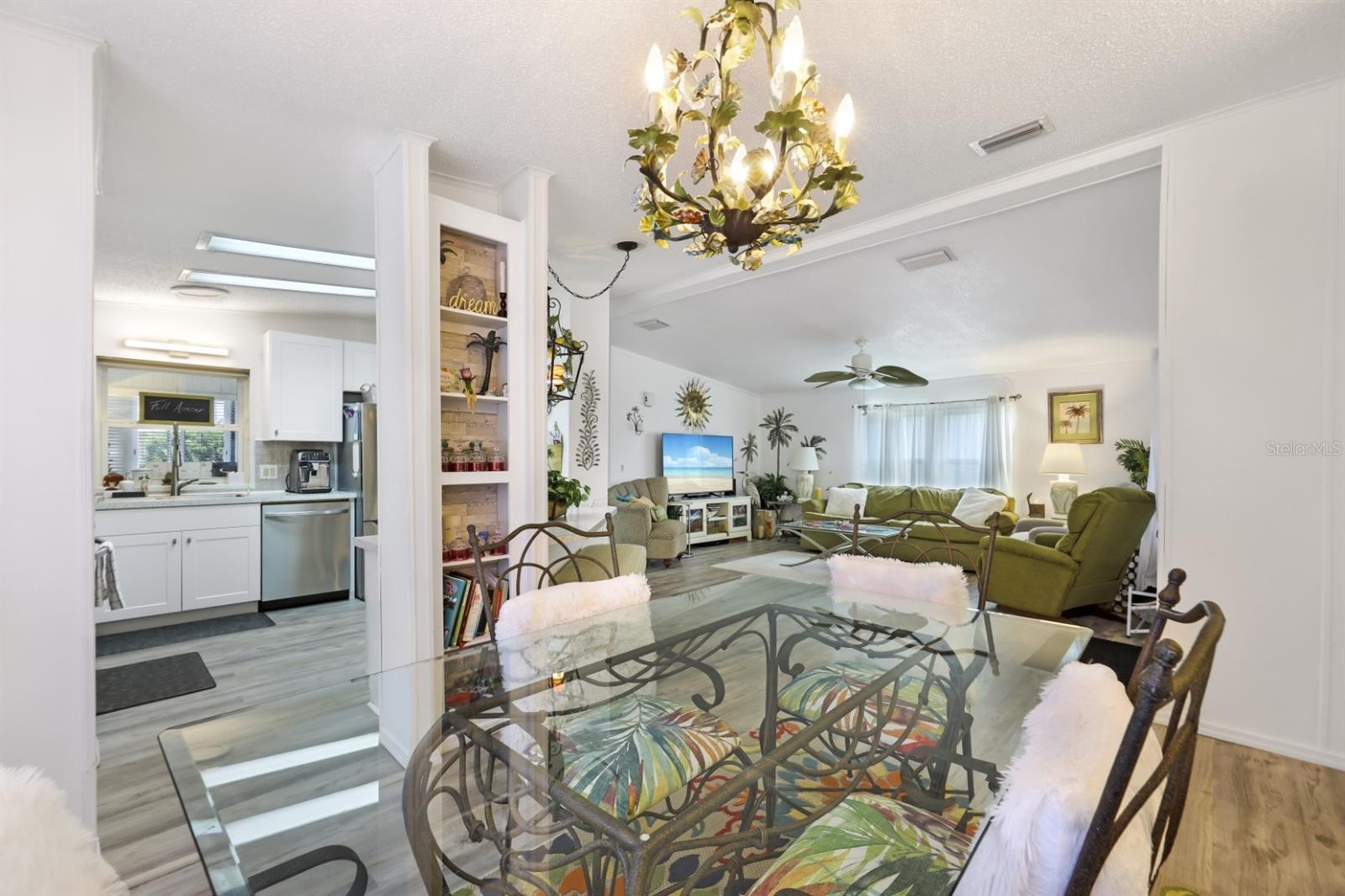 MAPLE LEAF ESTATES - Residential