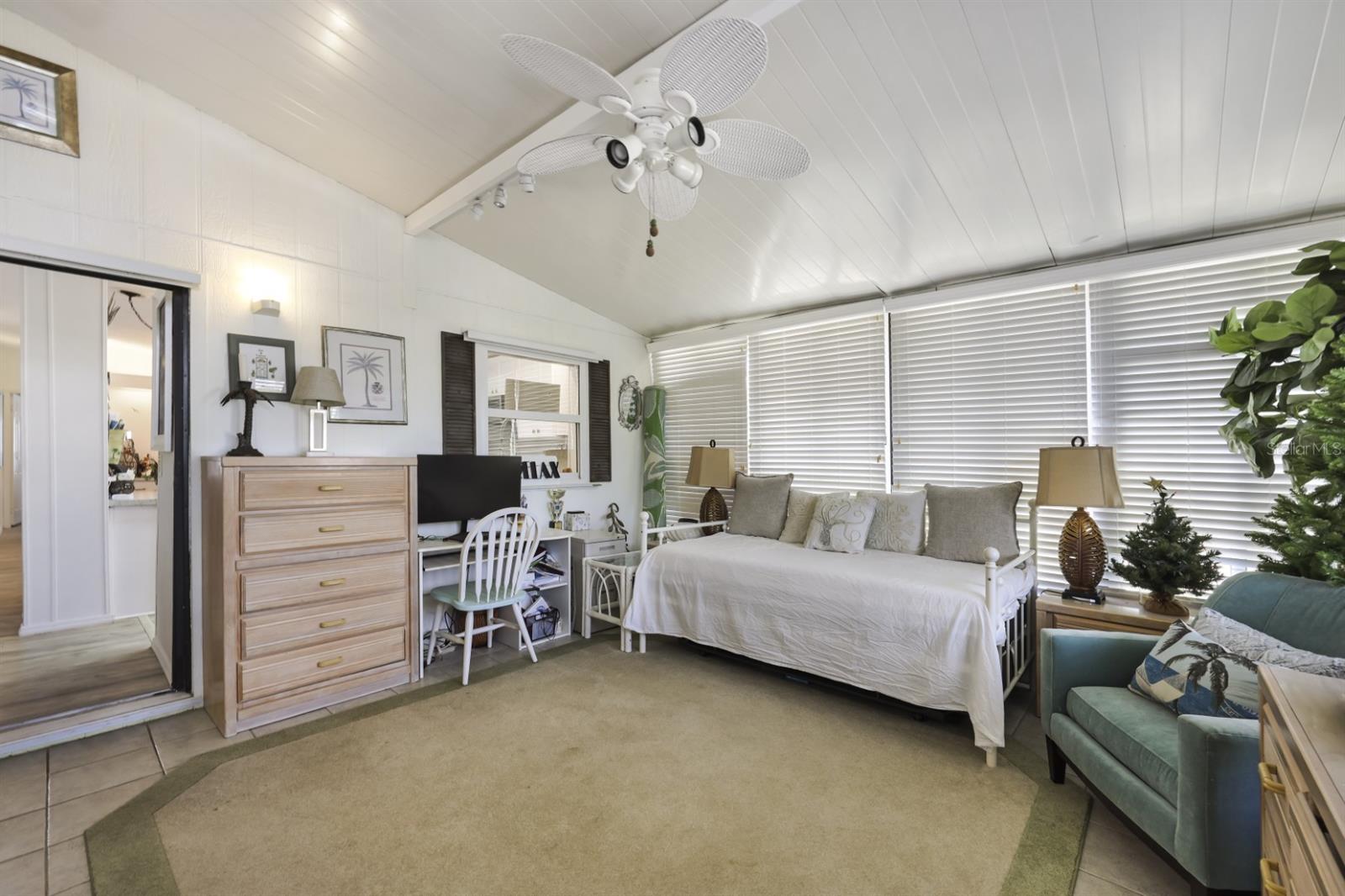 MAPLE LEAF ESTATES - Residential