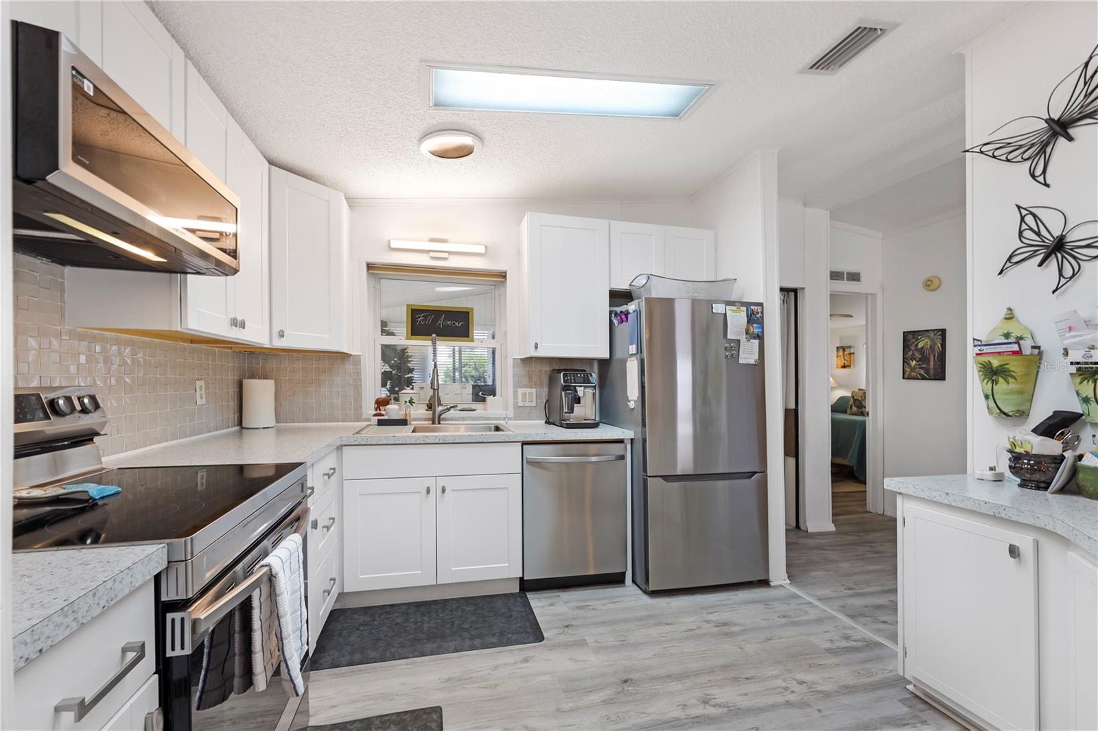 MAPLE LEAF ESTATES - Residential
