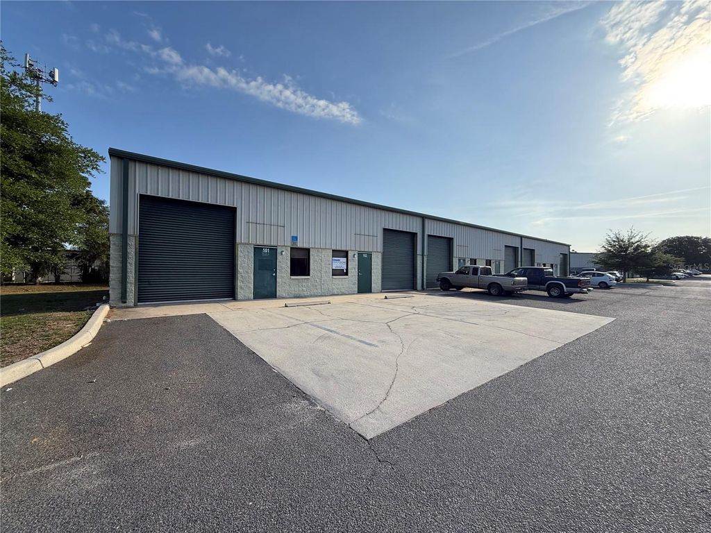 Photo of 2501 SW 57th Avenue #101, Ocala, FL 34474 (MLS # OM723203)