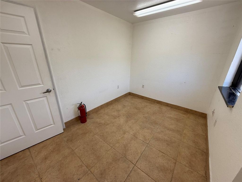 Photo of 2501 SW 57th Avenue #101, Ocala, FL 34474 (MLS # OM723203)