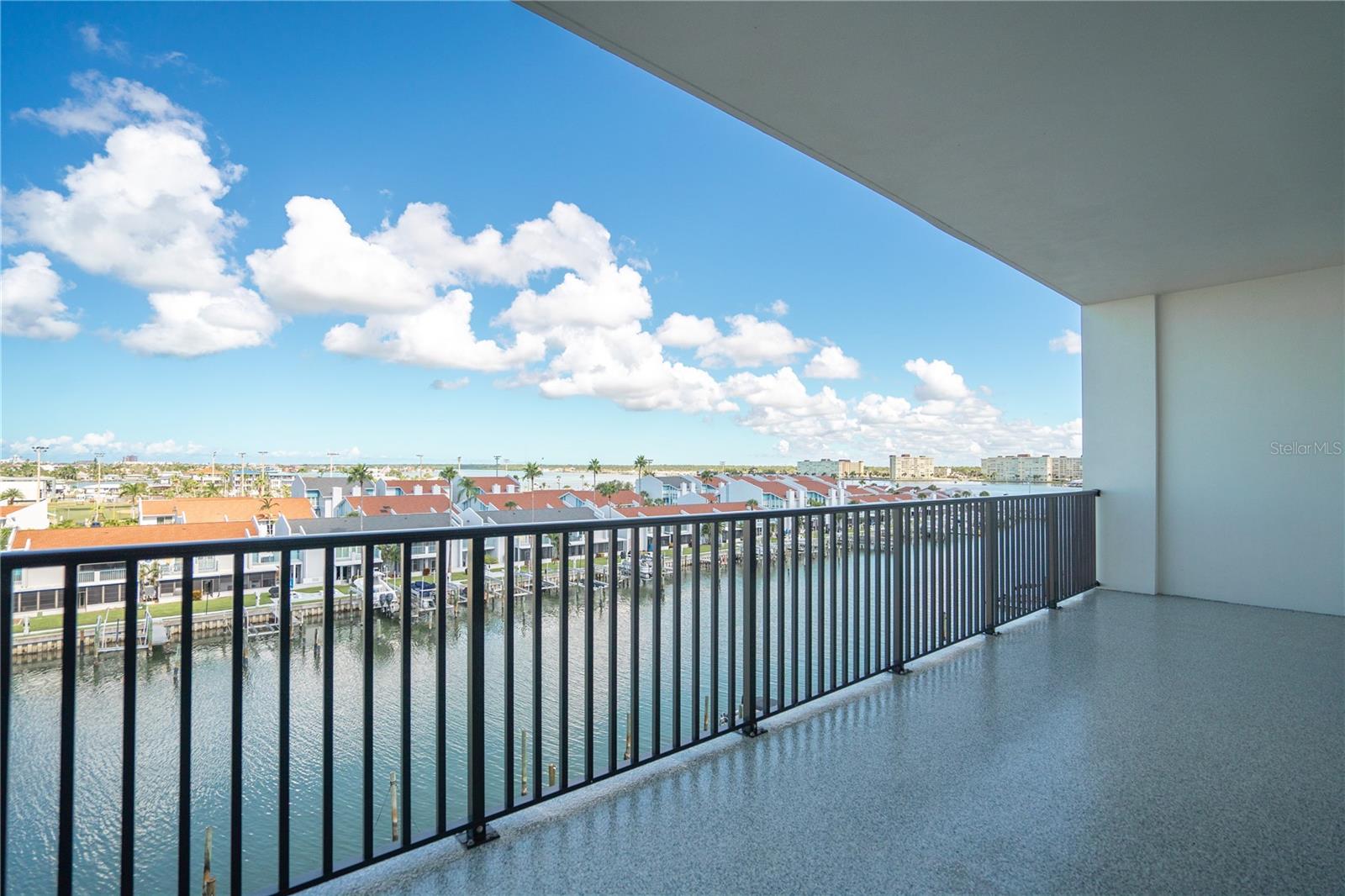 THE RESIDENCES AT TOWN CENTER - Residential