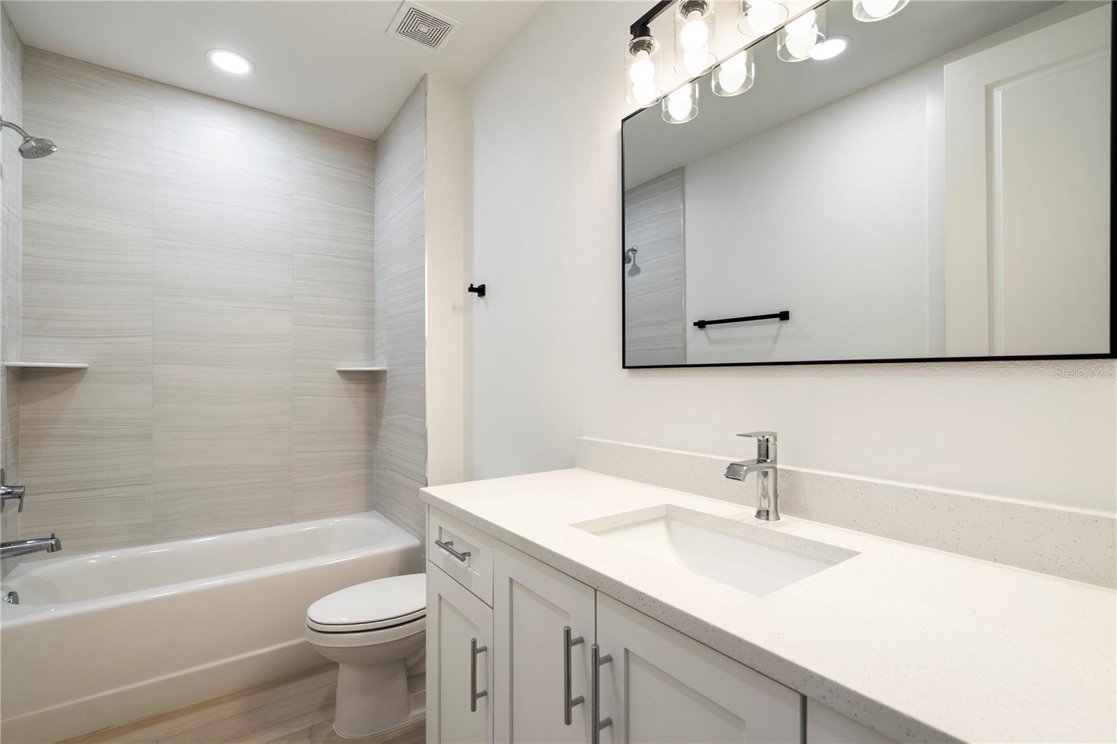 THE RESIDENCES AT TOWN CENTER - Residential