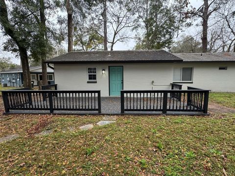 Tiny photo for 2801 SE 28th Road, Ocala, FL 34471 (MLS # O6368691)