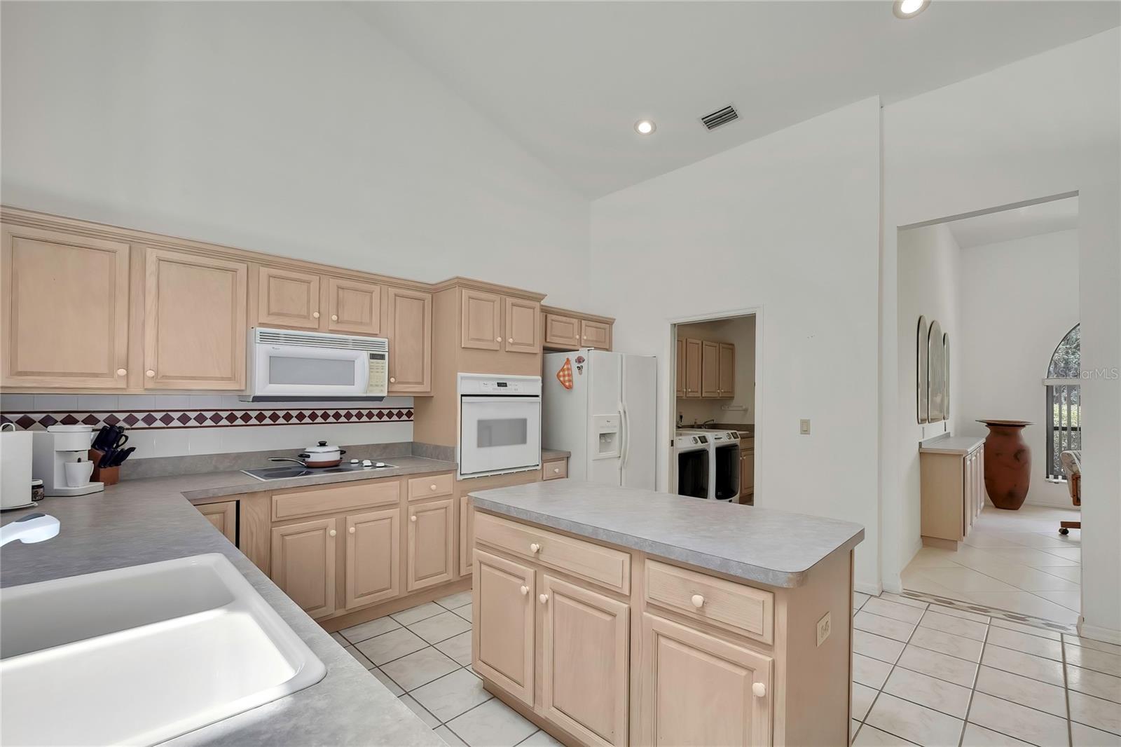CITRUS HILLS - Residential