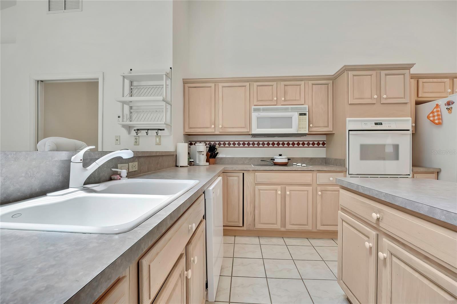 CITRUS HILLS - Residential