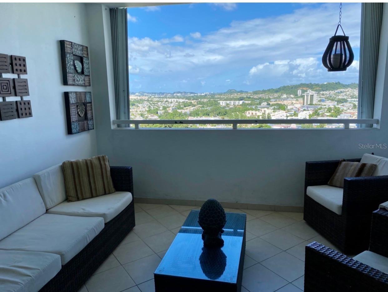 155 CARAZO ST. CONDO. REGENCY PARK 17-C