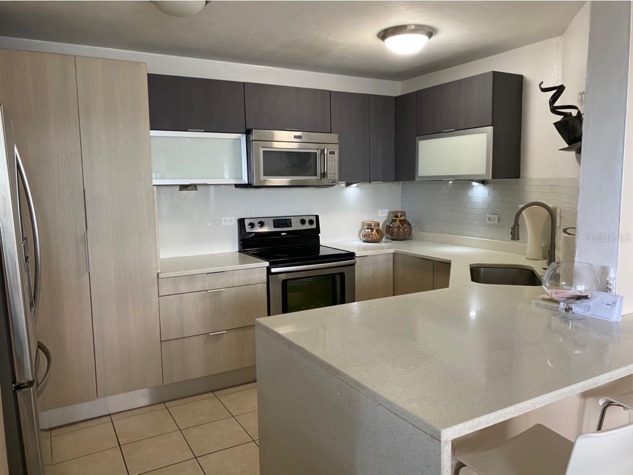 155 CARAZO ST. CONDO. REGENCY PARK 17-C