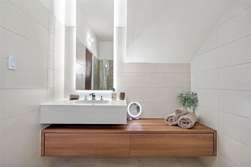 SANTA TERESITA - Residential